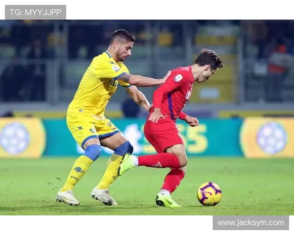 足球比赛中的快节奏进攻与防守反击