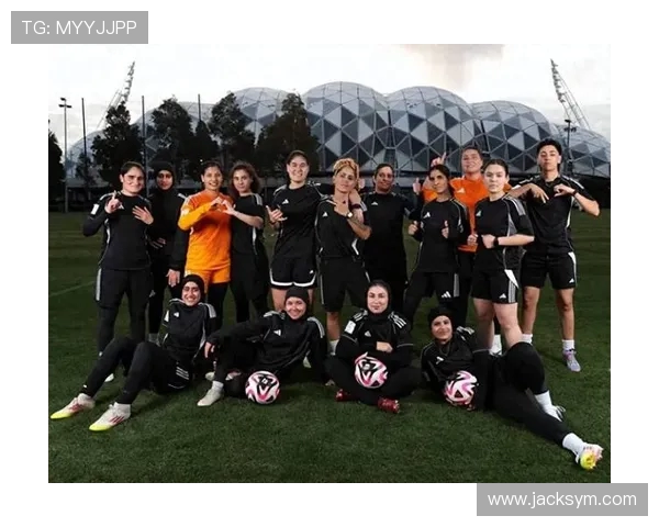 踢破政策边界：足球运动员跨国签约的签证争议与突破