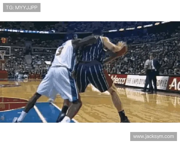 NBA搞笑集锦：赛场趣事与球员趣闻分享