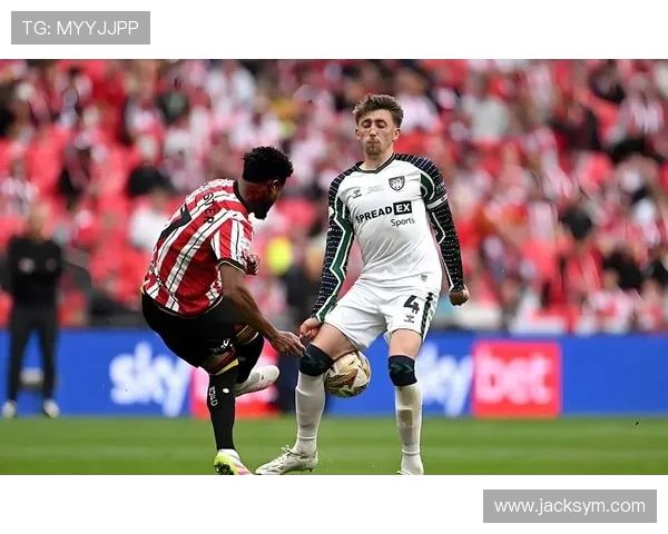 当前人气最高的英超球队排行榜及全球粉丝数量分析