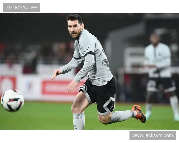 法甲球员高光瞬间：法甲球员赛季中的高光时刻与精彩表现