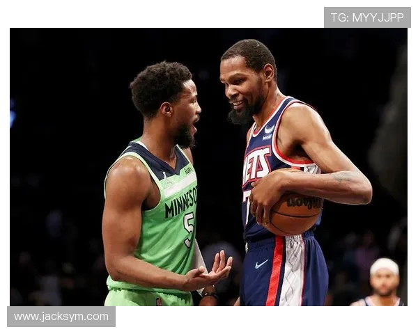 小托马斯表现平平6投仅3中全场仅得7分正负值全队最低